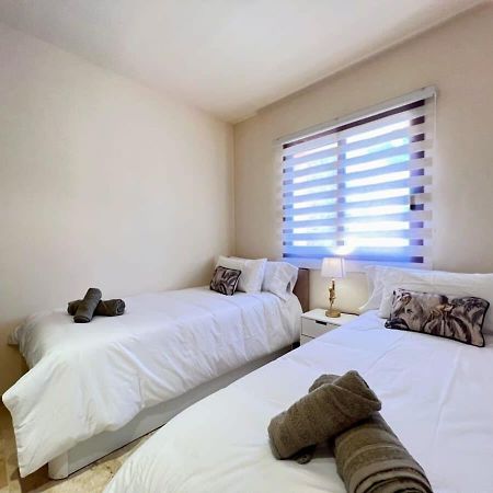 Modern 2 Bedroom Beachside Apartment Nr72 Los Alcázares Екстериор снимка