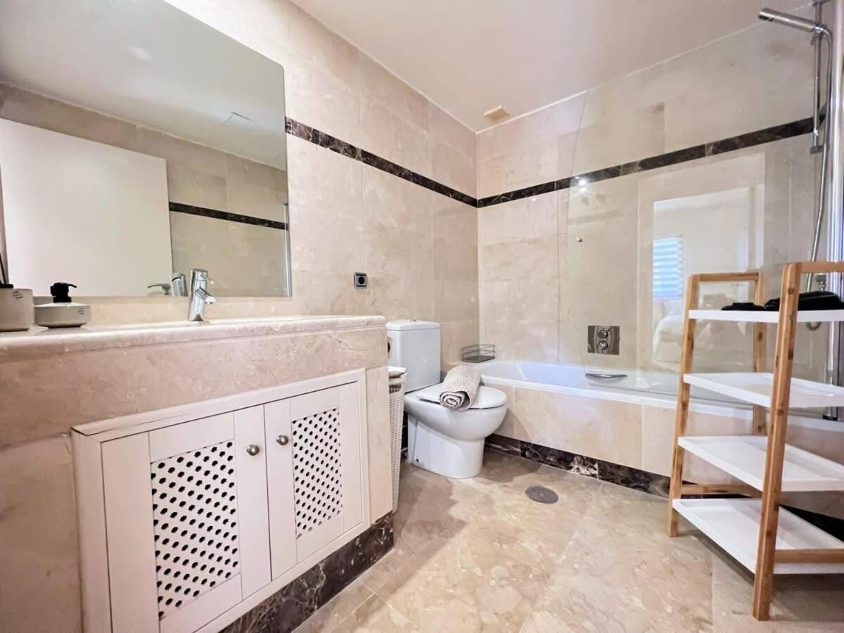 Modern 2 Bedroom Beachside Apartment Nr72 Los Alcázares Екстериор снимка