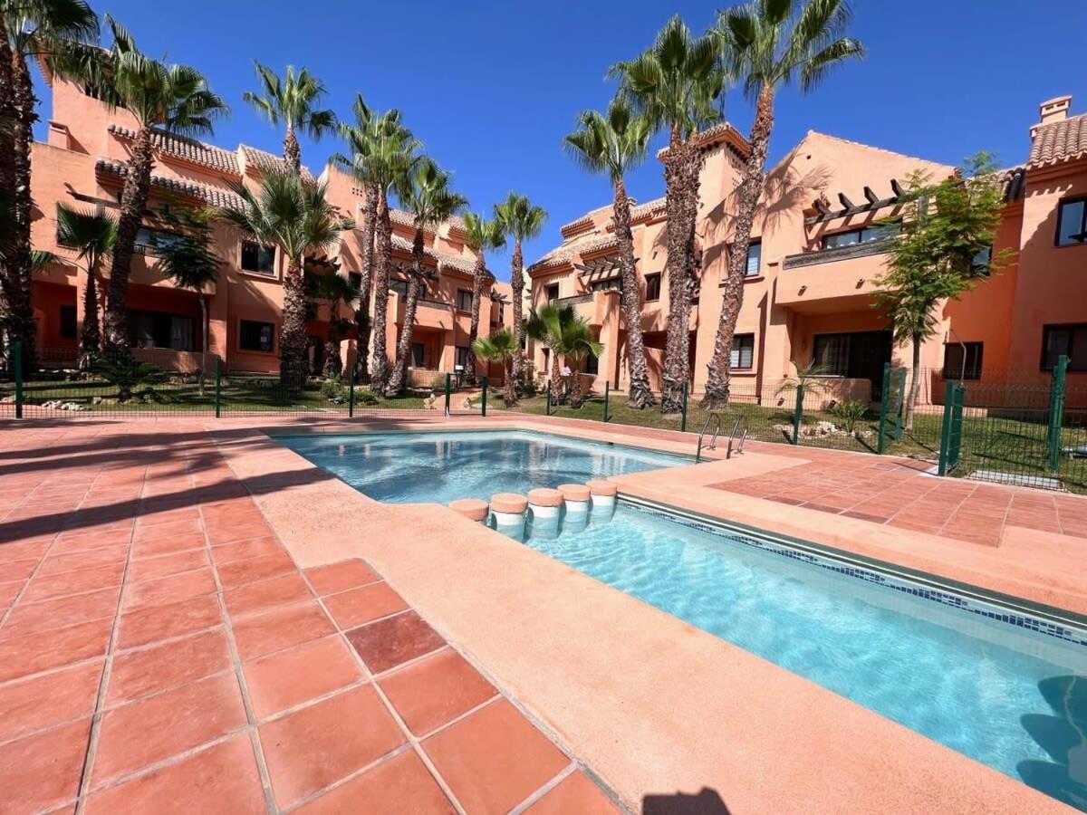 Modern 2 Bedroom Beachside Apartment Nr72 Los Alcázares Екстериор снимка
