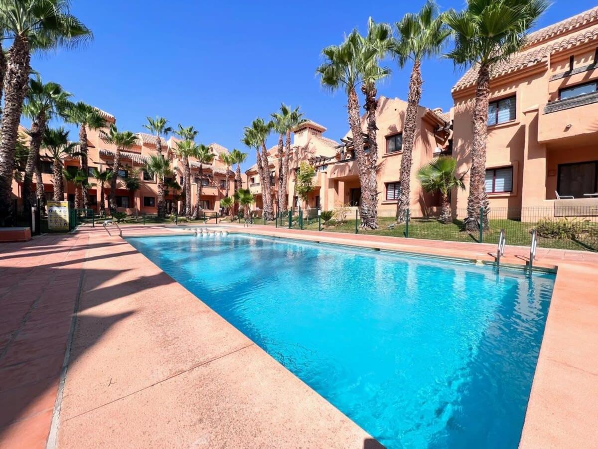 Modern 2 Bedroom Beachside Apartment Nr72 Los Alcázares Екстериор снимка
